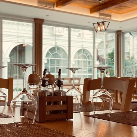 Bliss Boutique 4*