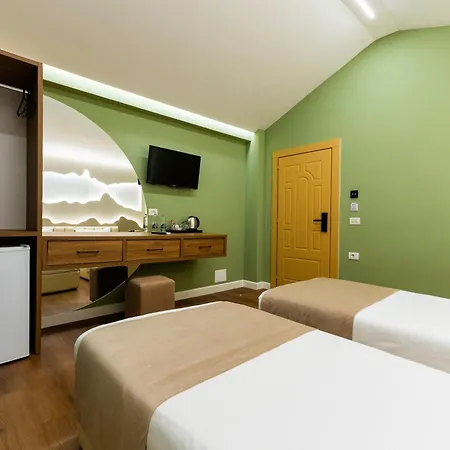 Bliss Boutique 4*