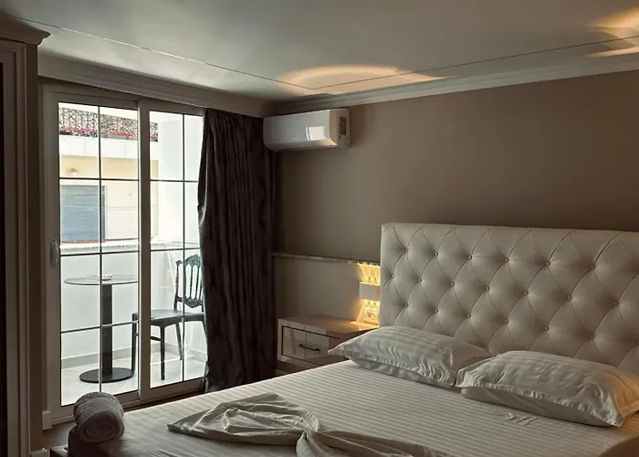 Bliss Boutique Hotel 2*