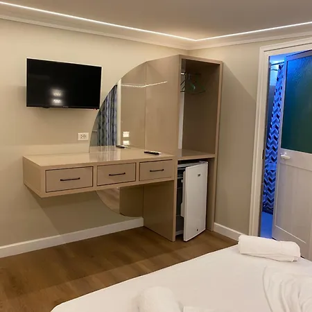 Bliss Boutique Dıraç