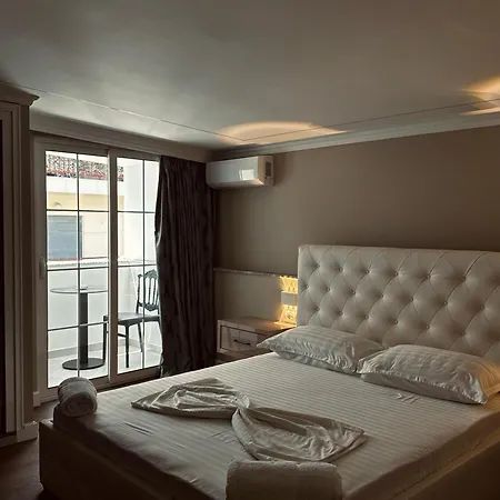 Bliss Boutique Hotel 2*